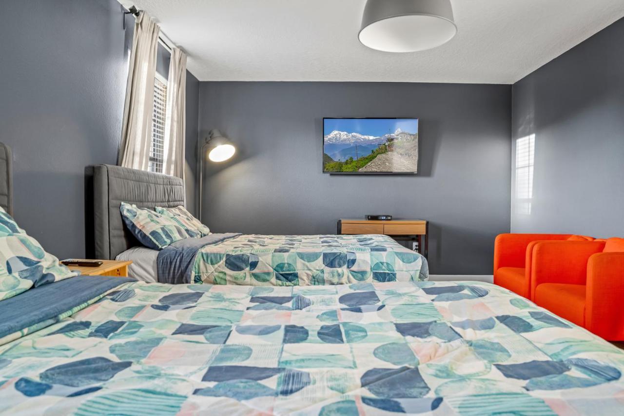 Heated Pool + Free Waterpark + Lazy River + Grill Davenport Exterior photo