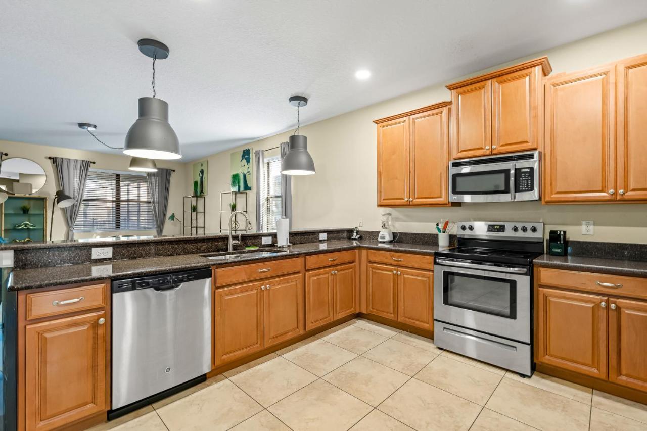 Heated Pool + Free Waterpark + Lazy River + Grill Davenport Exterior photo