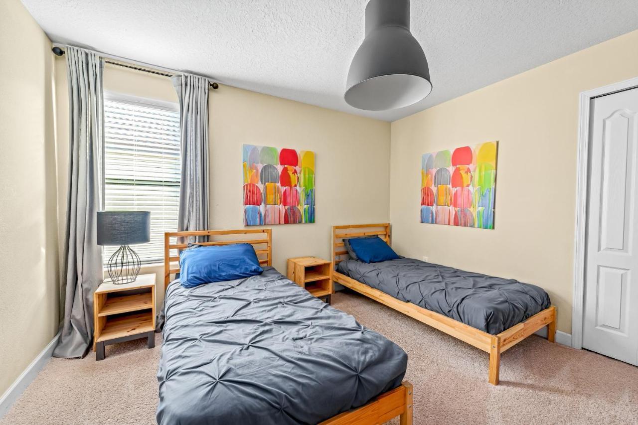 Heated Pool + Free Waterpark + Lazy River + Grill Davenport Exterior photo